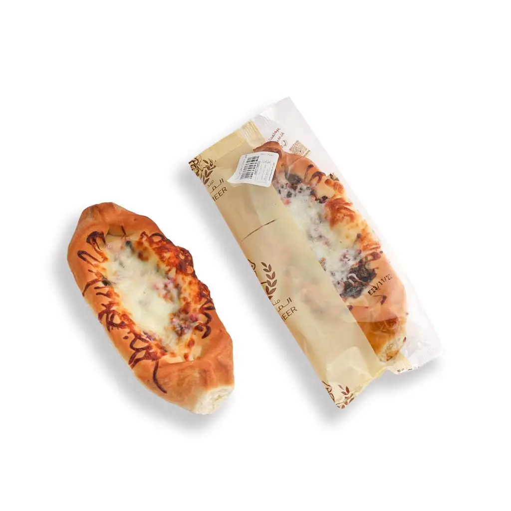 فطيرة سبانخ وموزريلا